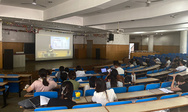 我校教師參加沈陽師范大學(xué)組織的教師教學(xué)創(chuàng)新大賽培訓(xùn)