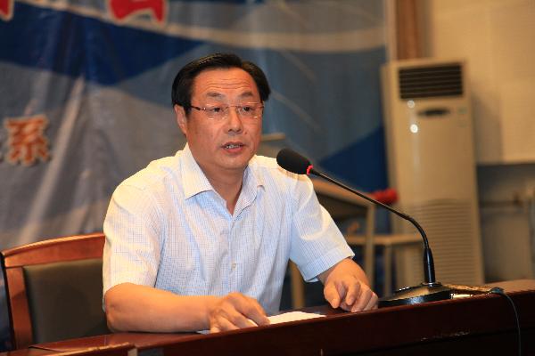 黨委副書記趙劍鋒作學(xué)習(xí)貫徹十八大精神輔導(dǎo)報(bào)告