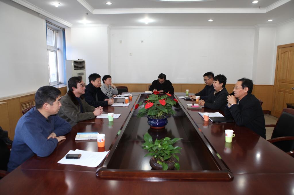 市委編制辦公室主任黃敬東一行來我校調研