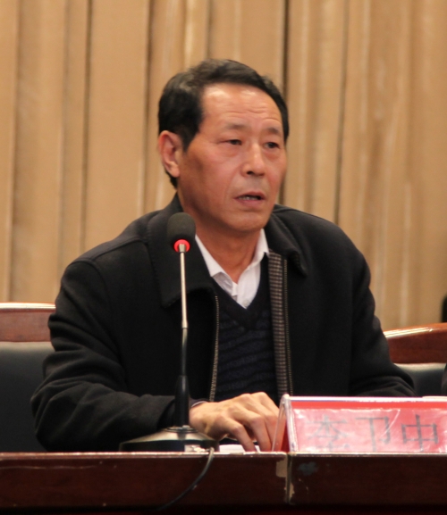 我校召開2015年干部會(huì)議