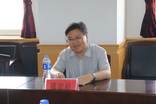 河北省教育廳褚宏啟副廳長來校調研