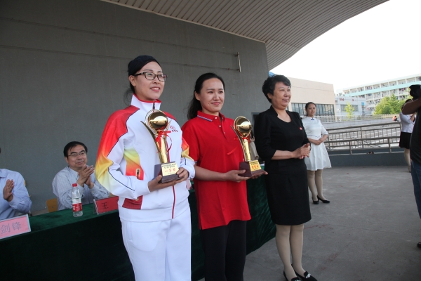 我校舉辦第四屆教職工健身運動節(jié)暨“八段錦”健身氣功比賽