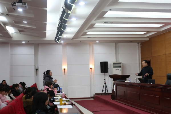 我校中文系教授王相文應邀為長春師范大學文學院舉辦學術講座