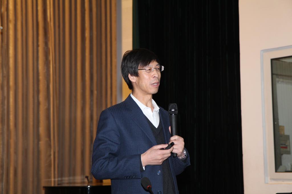 我校舉辦教師繼續(xù)教育工作研討會